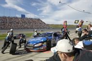 Mark Martin (6 Viagra Ford) during the 2005 NASCAR Cup race at Kansas Speedway. Source: Getty